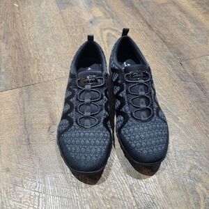Skechers Black Relaxed Fit